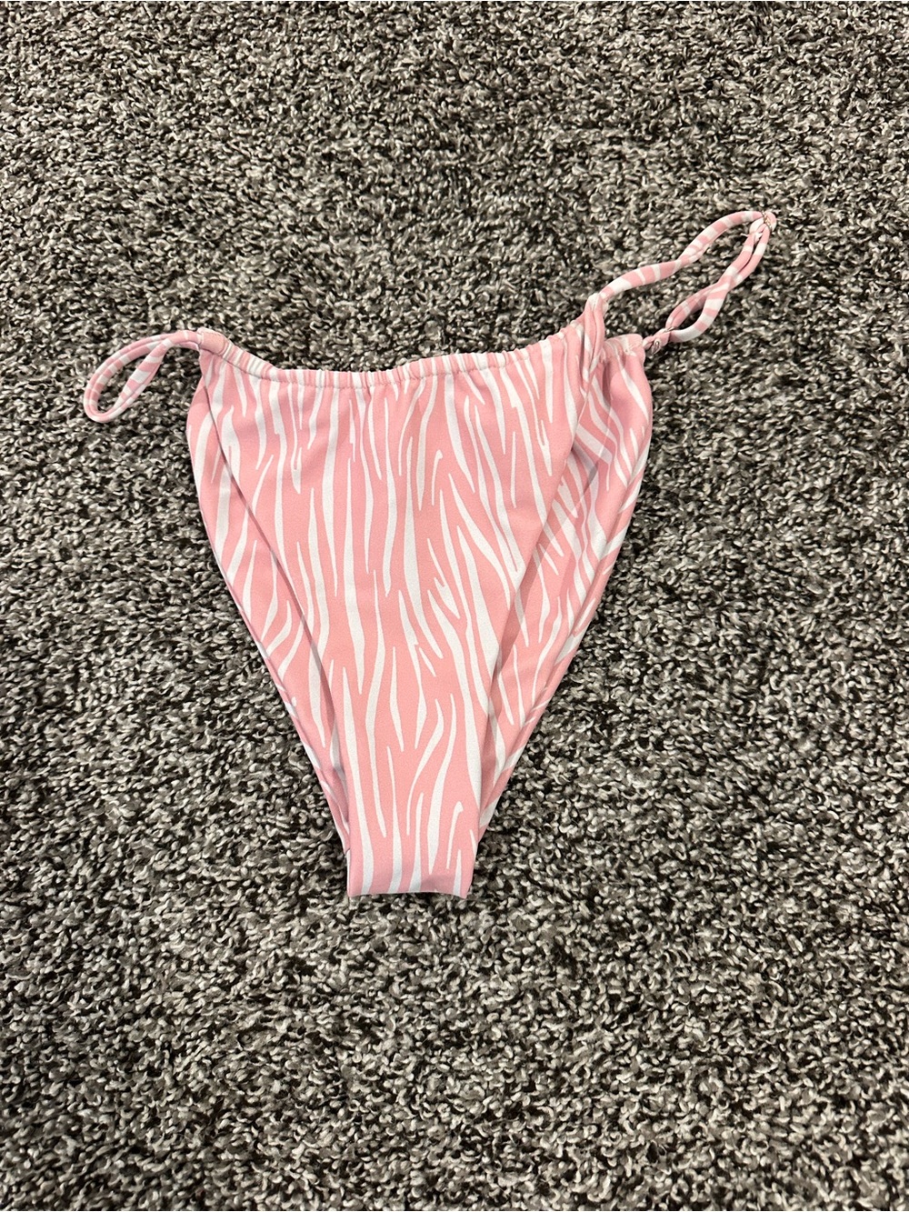 Skatie Bikini Bottom